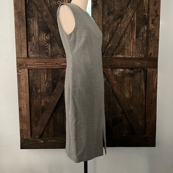 Diane Von Furstenberg Grey Wool front and back slits sleveless dress Sz-8 - Picture 5 of 15